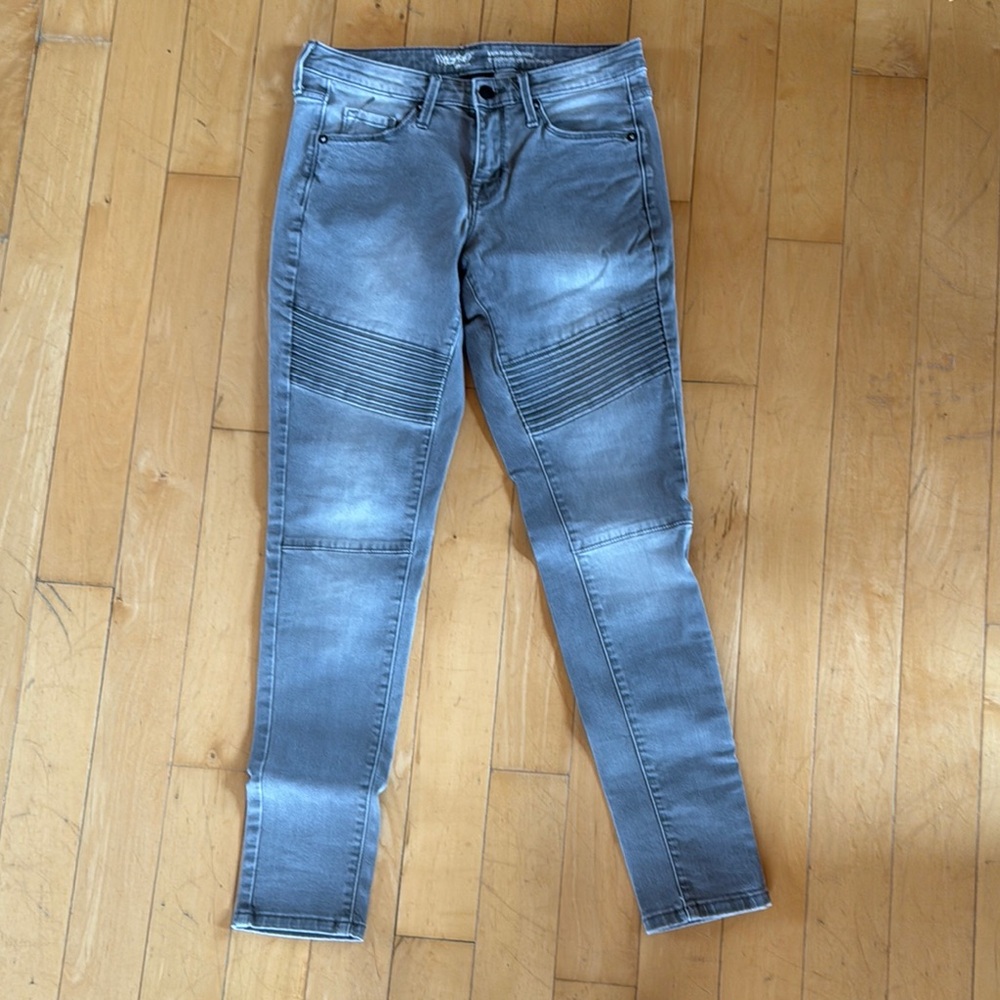 Mossimo Supply Co Gray Skinny Jeans with Tapered Fit